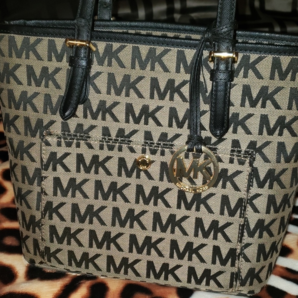 Michael Kors purse